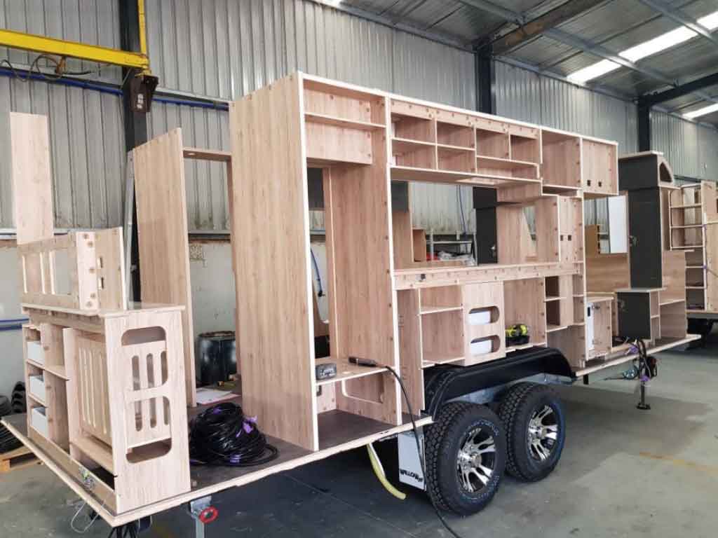 Willow Caravan Construction - Strategic Furniture Incorporated